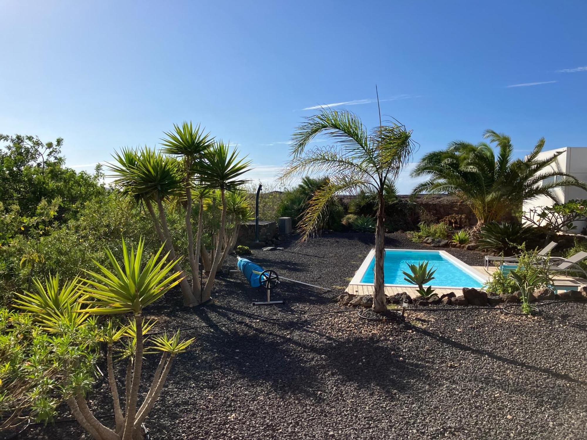 Majanicho Rock - Villa With Heated Pool Lajares Extérieur photo