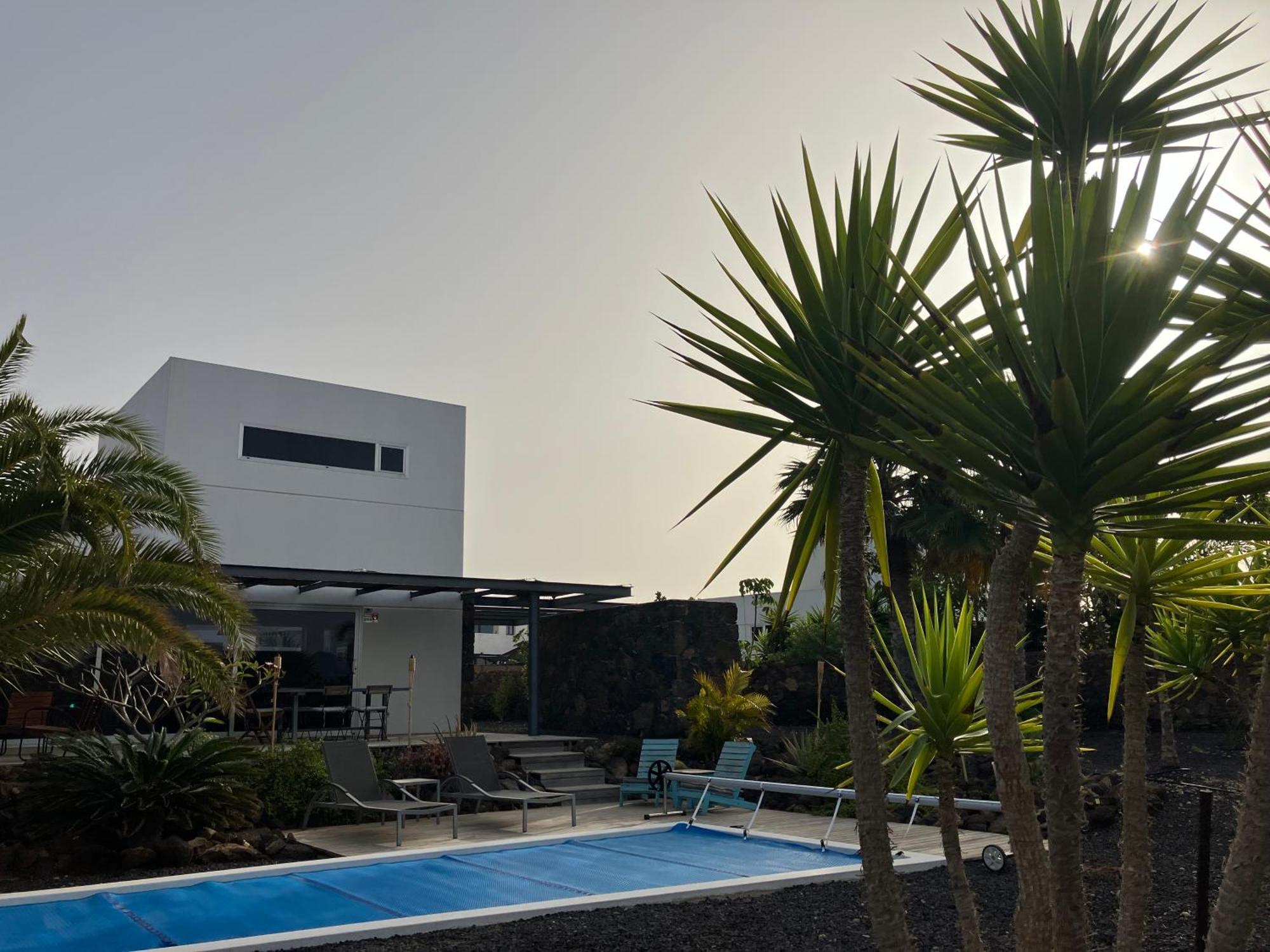 Majanicho Rock - Villa With Heated Pool Lajares Extérieur photo