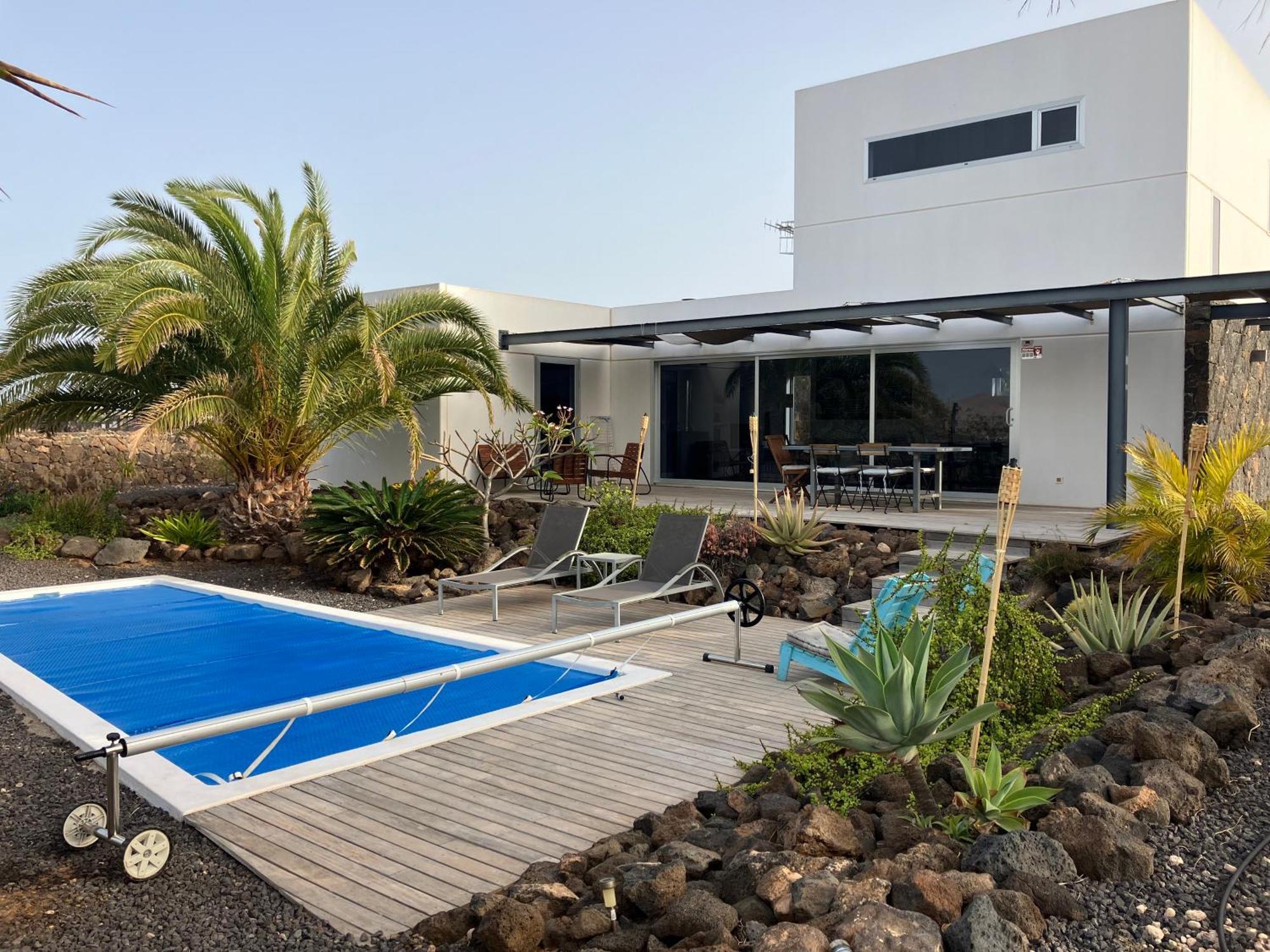 Majanicho Rock - Villa With Heated Pool Lajares Extérieur photo