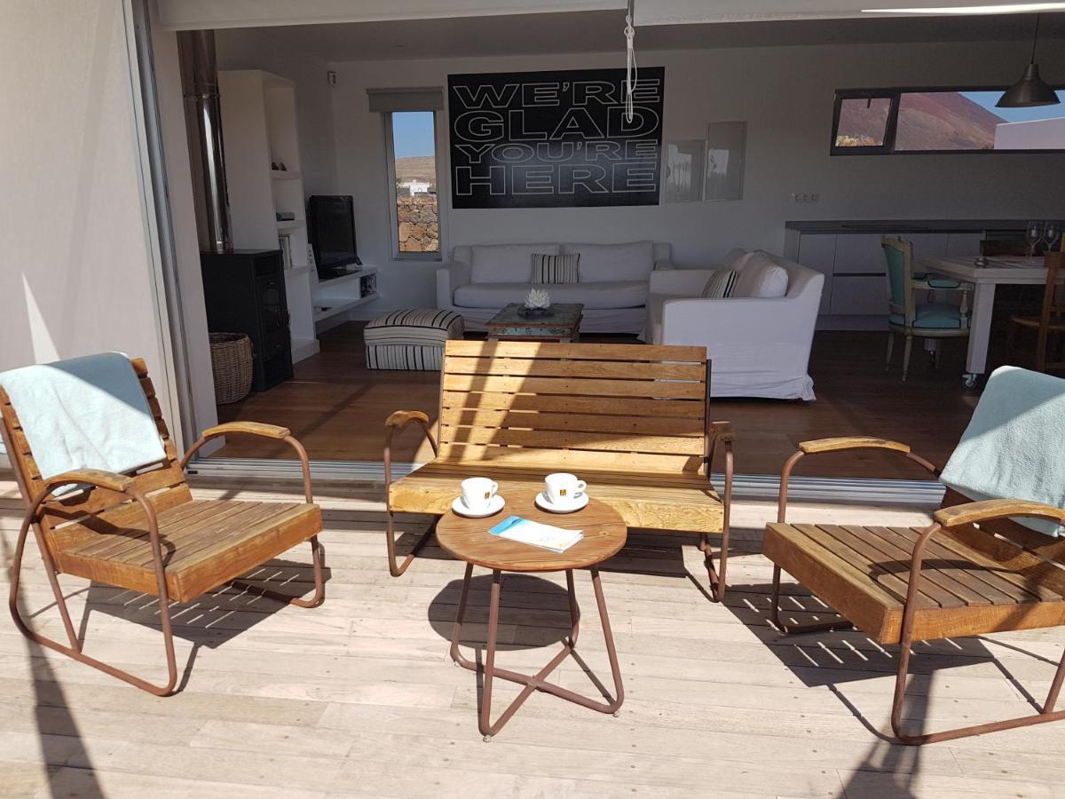 Majanicho Rock - Villa With Heated Pool Lajares Extérieur photo
